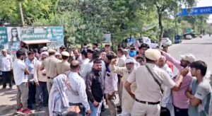 जींद : एलपीजी सिलेंडर नहीं मिलने पर लगाया जींद-गोहाना मार्ग पर जाम