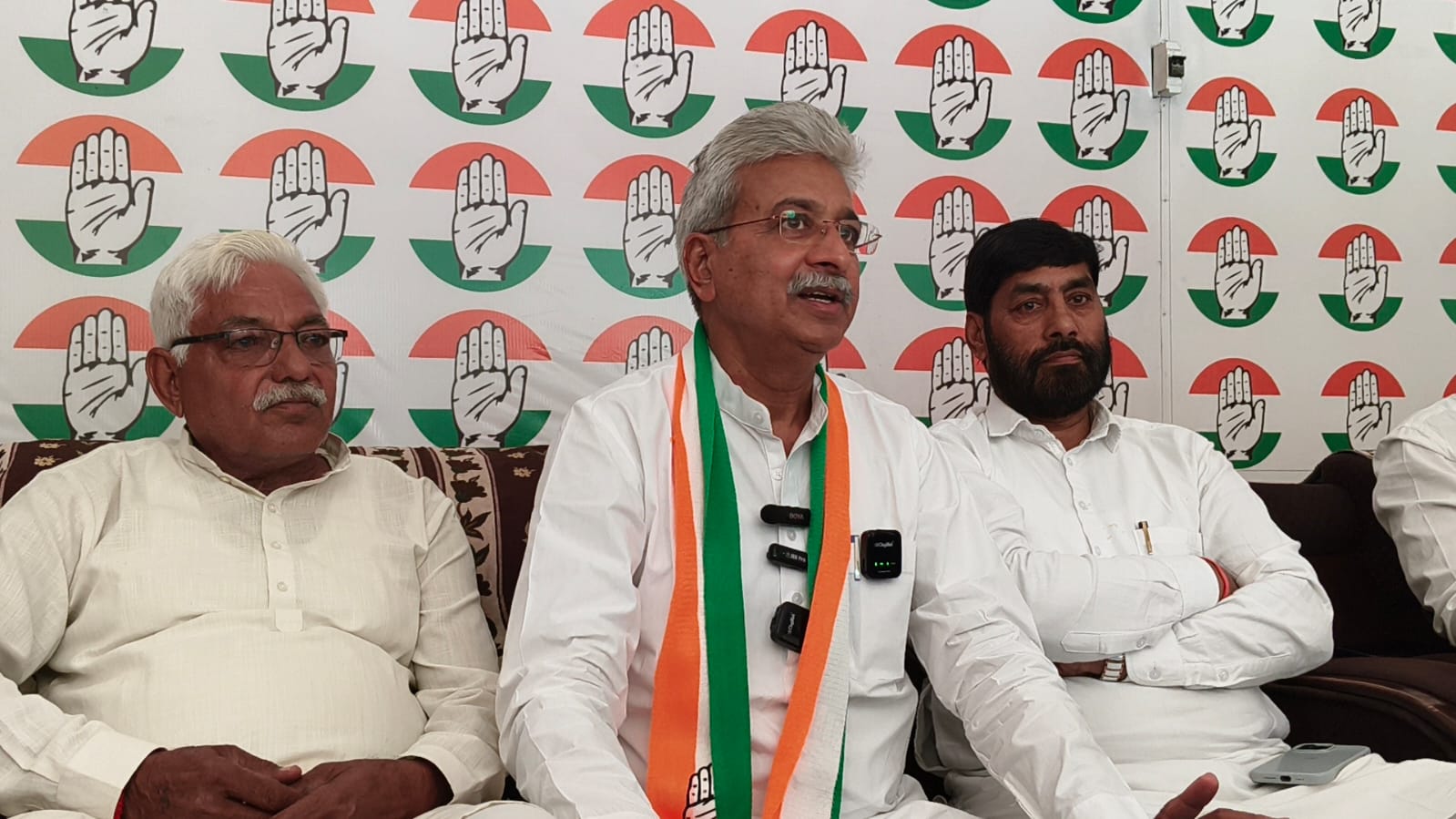 नारनौल में राव नरेंद्र सिंह का सरकार पर हमला, क्रॉस वोटिंग और किसानों के मुद्दे उठाए