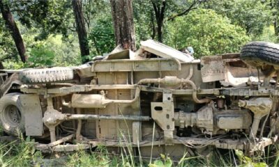 तीर्थयात्रियों की गाड़ी हादसे का शिकार