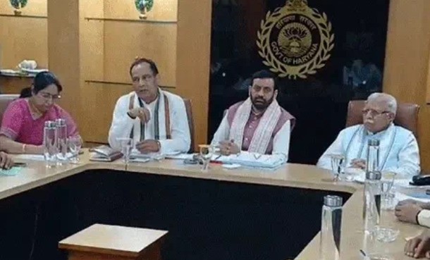 दिल्ली हरियाणा भवन में देर रात तक चली BJP की बैठक