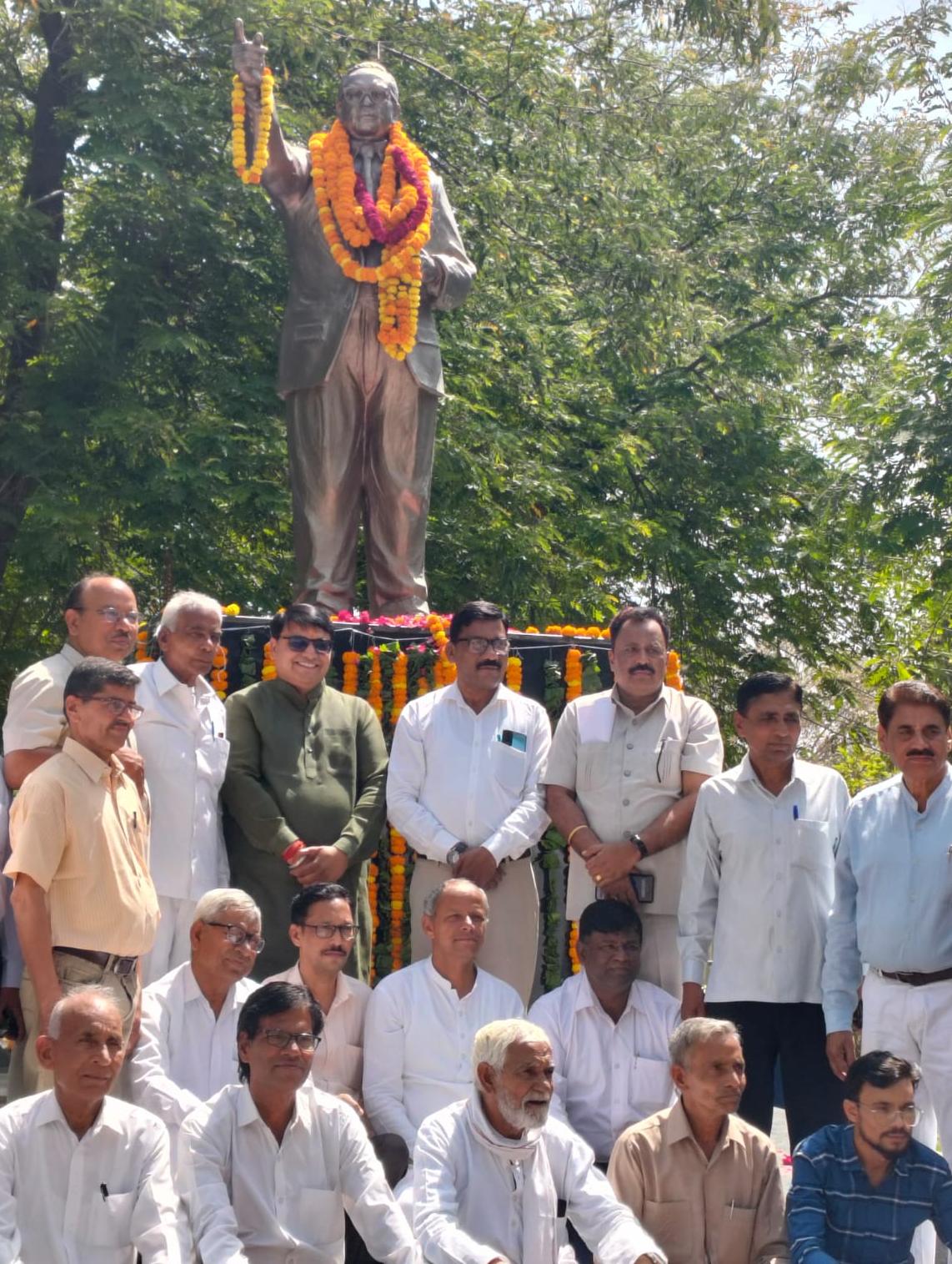 नारनौल में अंबेडकर जयंती पर जेपी सैनी ने दी श्रद्धांजलि